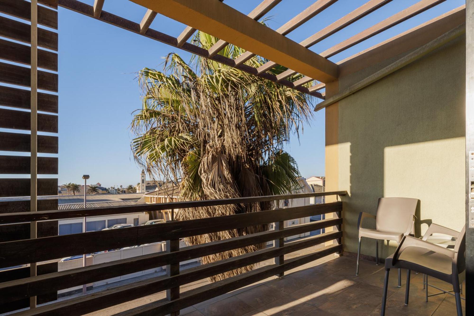 Апартаменты Moringa Gardens 2D Свакопмунд Экстерьер фото